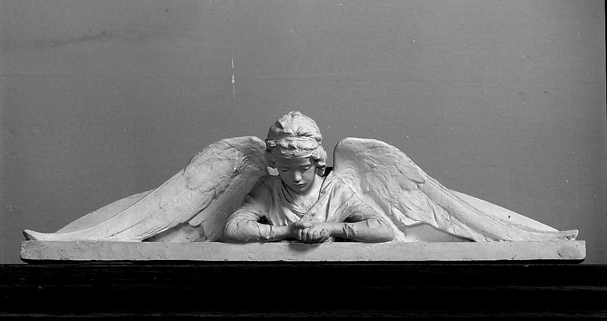 La preghiera, angelo (scultura) di Trentacoste Domenico (sec. XIX)