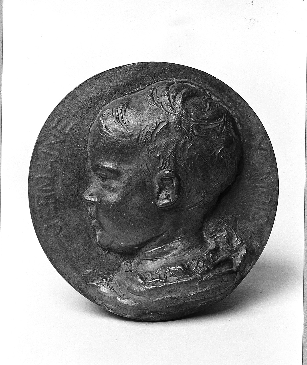 ritratto di Germaine (medaglia) di Trentacoste Domenico (sec. XIX)