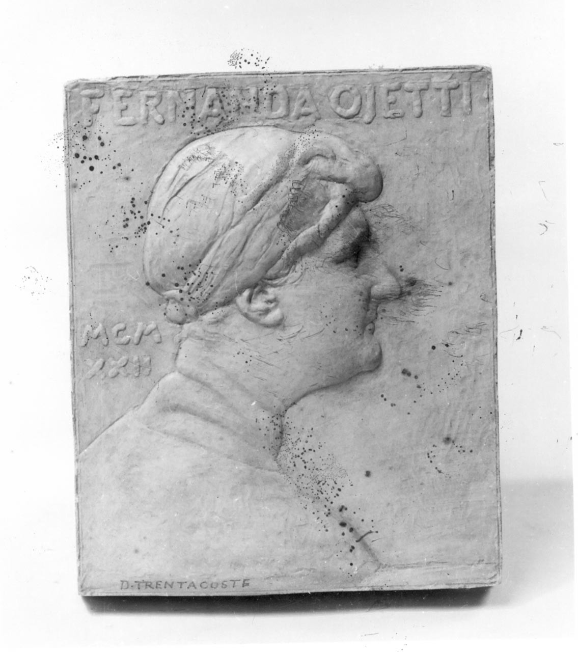ritratti di Fernanda Ojetti (rilievo) di Trentacoste Domenico (sec. XX)