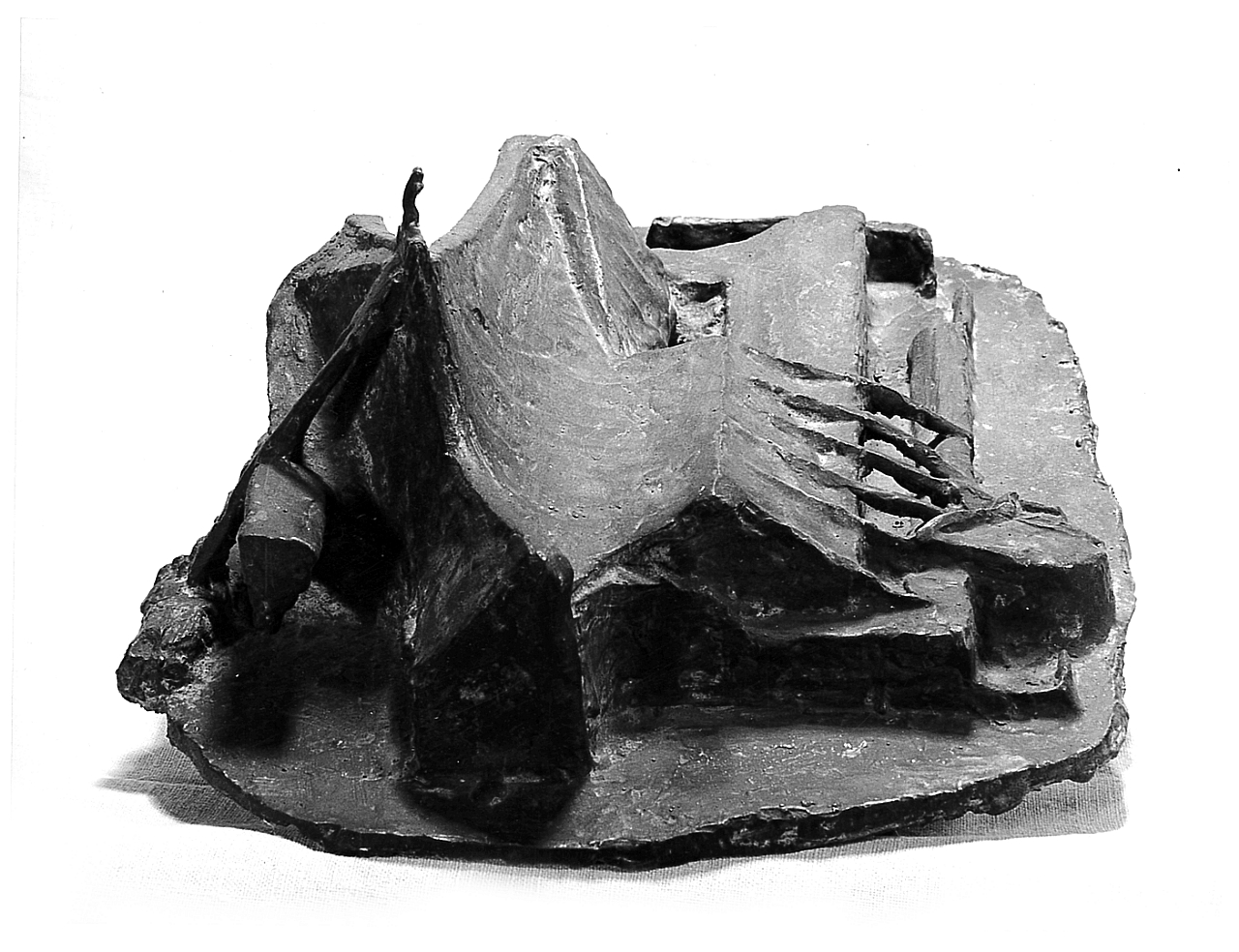 Modello della chiesa dellAutostrada del Sole, architettura (scultura) di Michelucci Giovanni (sec. XX)