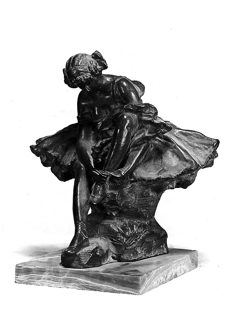 Ballerina, danzatrice (statuetta) di Neri Alfredo (sec. XX)