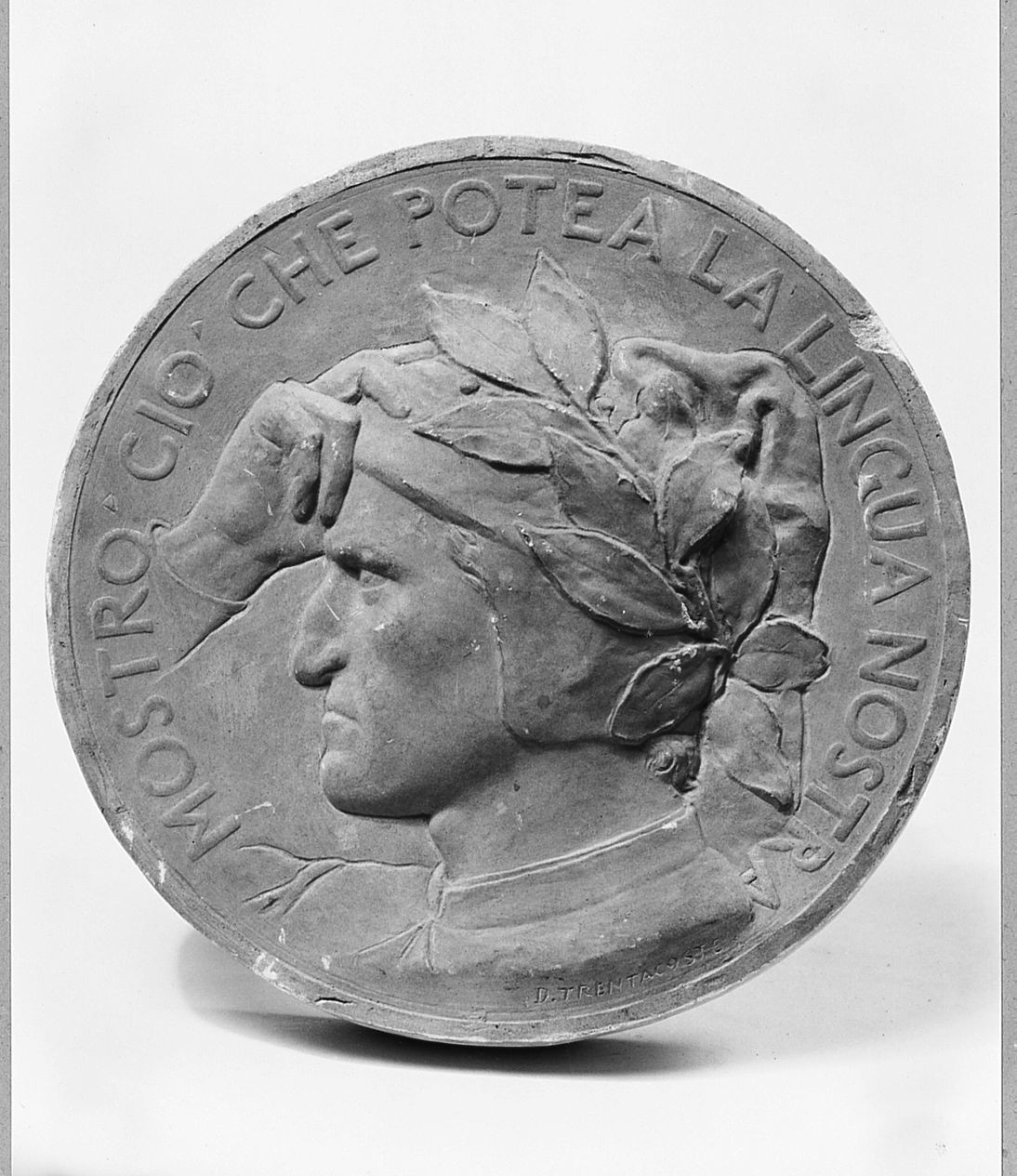 Medaglia per il Premio Pasquale Villari della Società Dante Alighieri ai Benemeriti dell'Italianità all'estero, bozzetto, ritratto di Dante Alighieri (calco di medaglione) di Trentacoste Domenico (sec. XX)