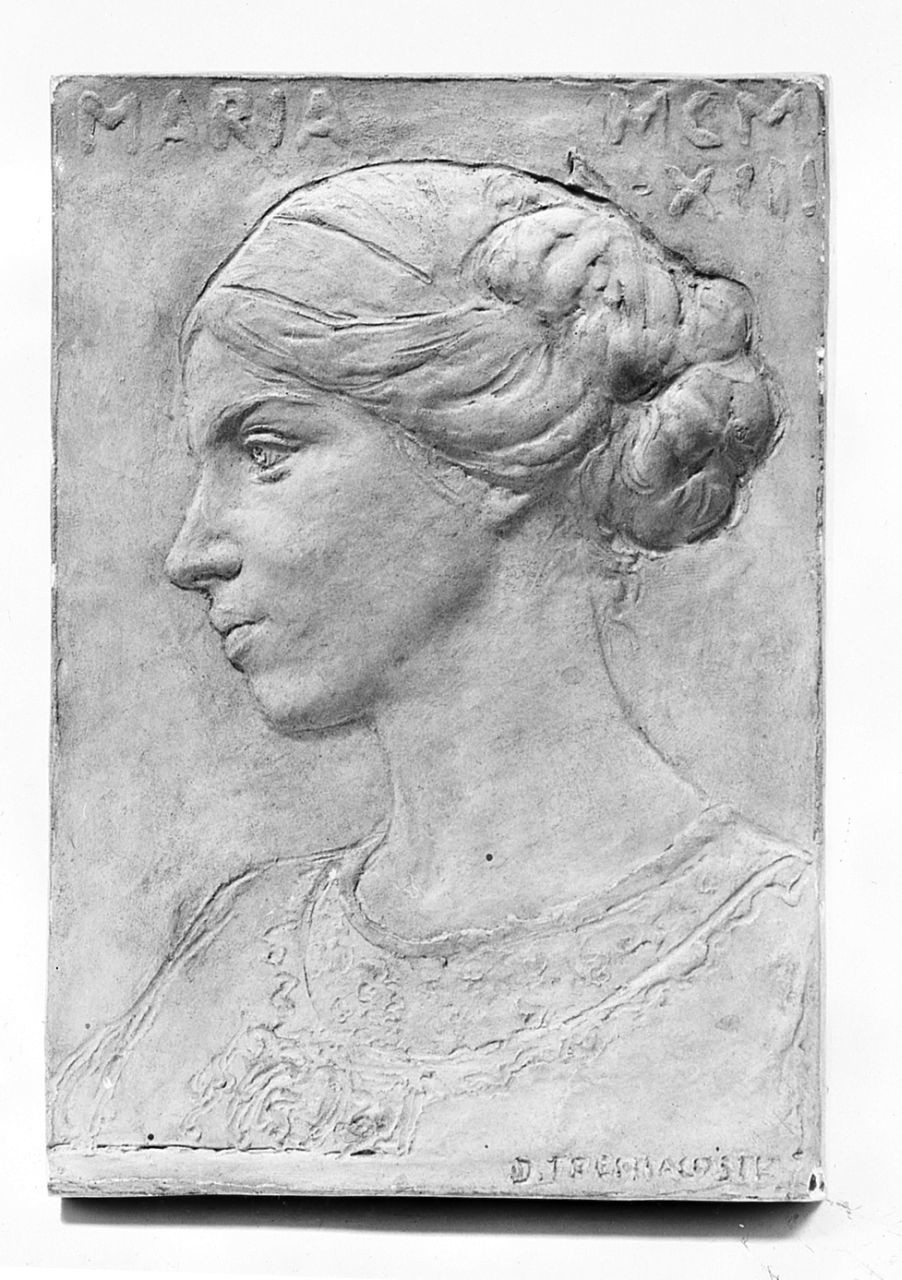 ritratto di Maria, figura femminile (calco di rilievo) di Trentacoste Domenico (sec. XX)