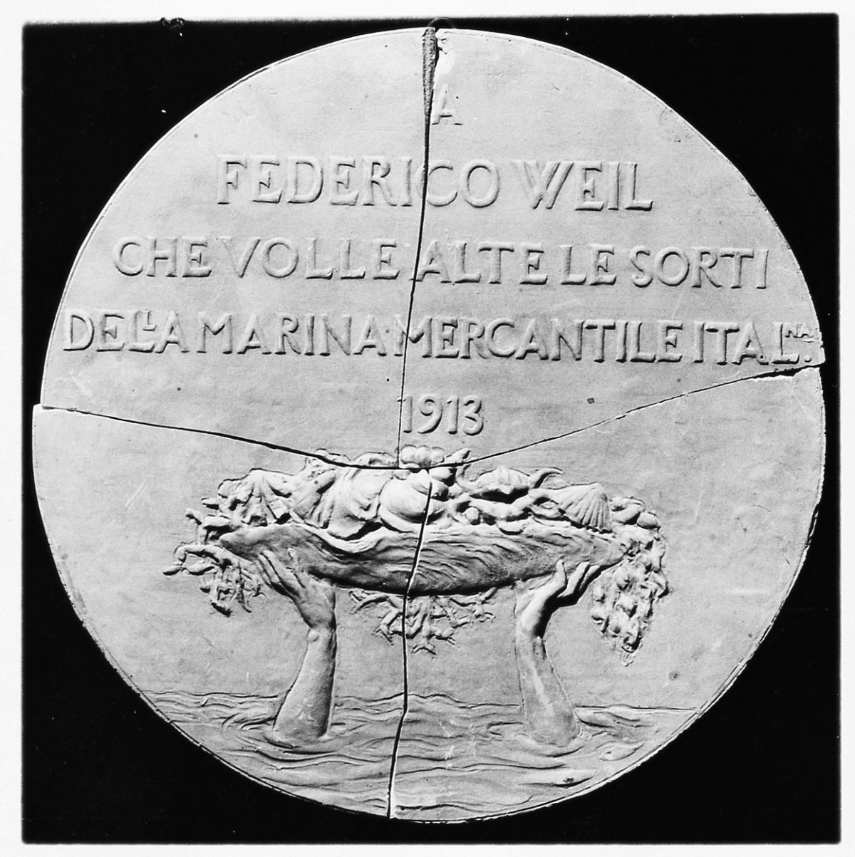 Medaglione per Federico Weil, bozzetto, elementi decorativi (calco di medaglione) di Trentacoste Domenico (sec. XX)