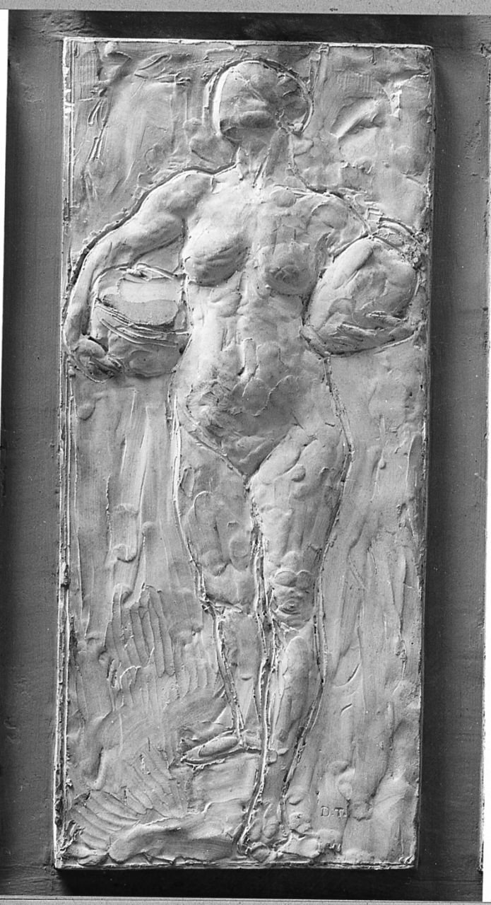 Allegoria per il Parlamento, figura femminile nuda (calco di rilievo) di Trentacoste Domenico (sec. XX)