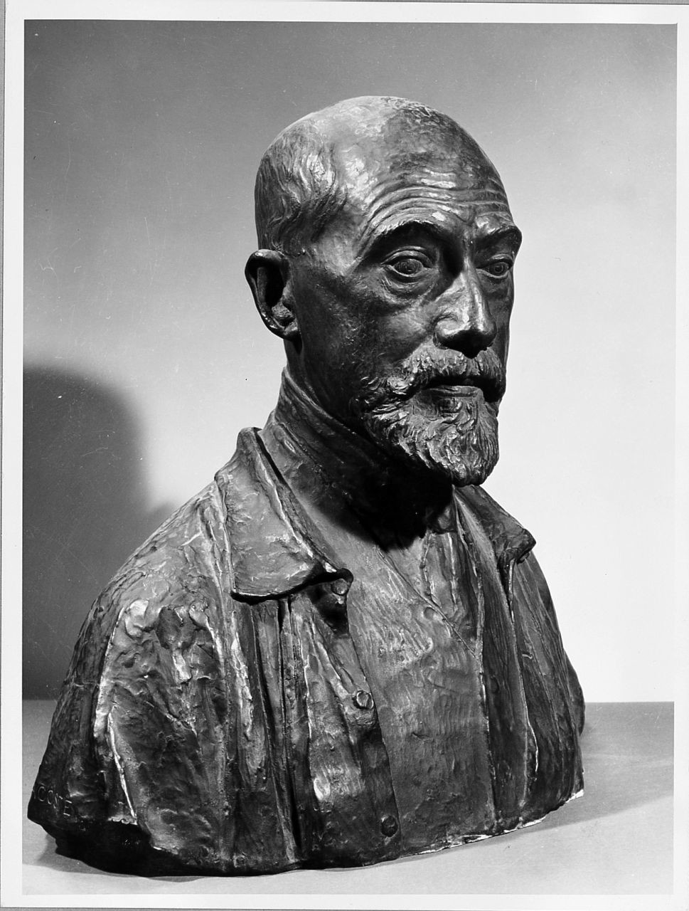 autoritratto di Domenico Trentacoste (scultura) di Trentacoste Domenico (sec. XX)