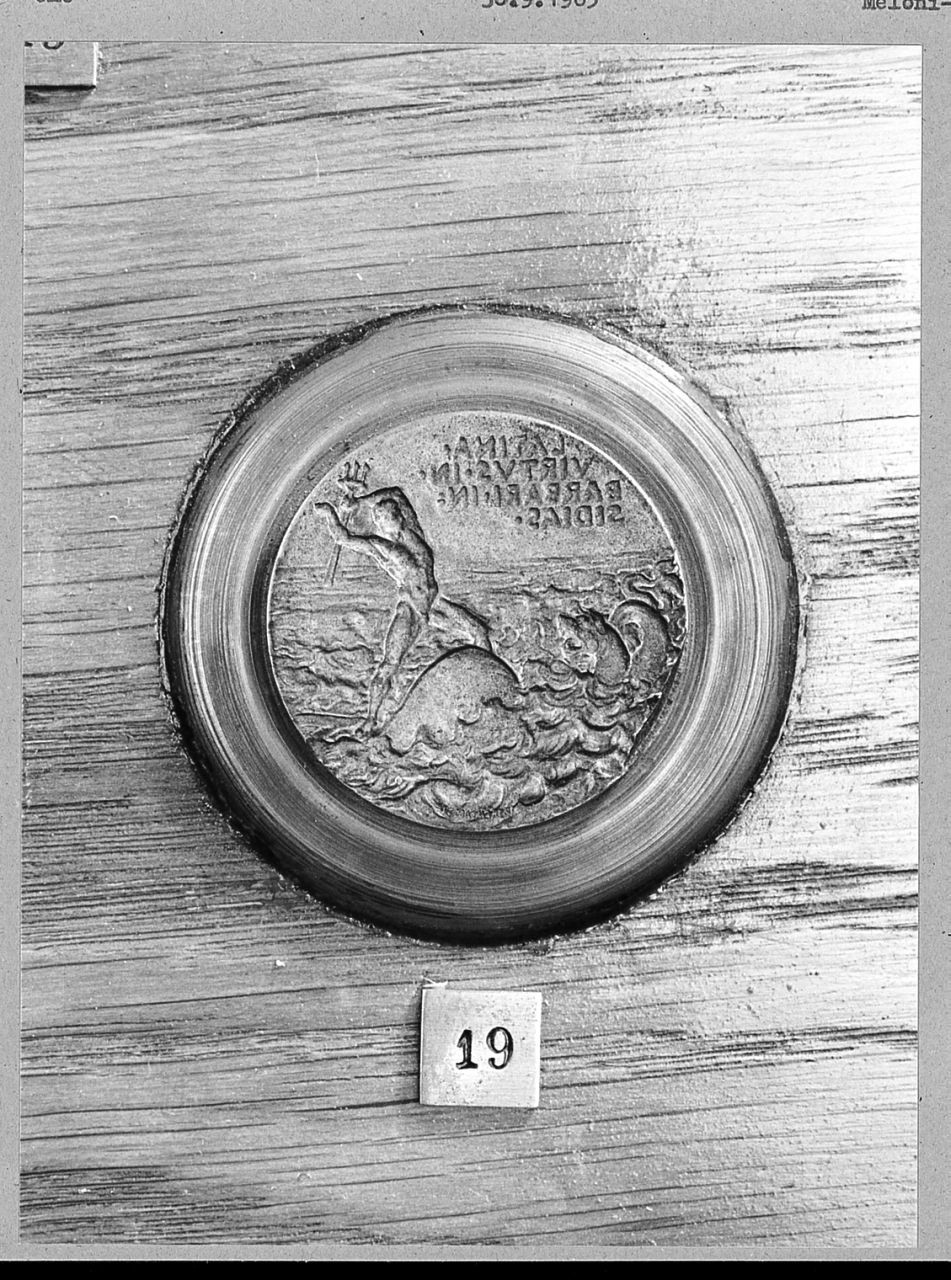 nudo maschile su uno scafo (matrice) di Trentacoste Domenico (sec. XX)