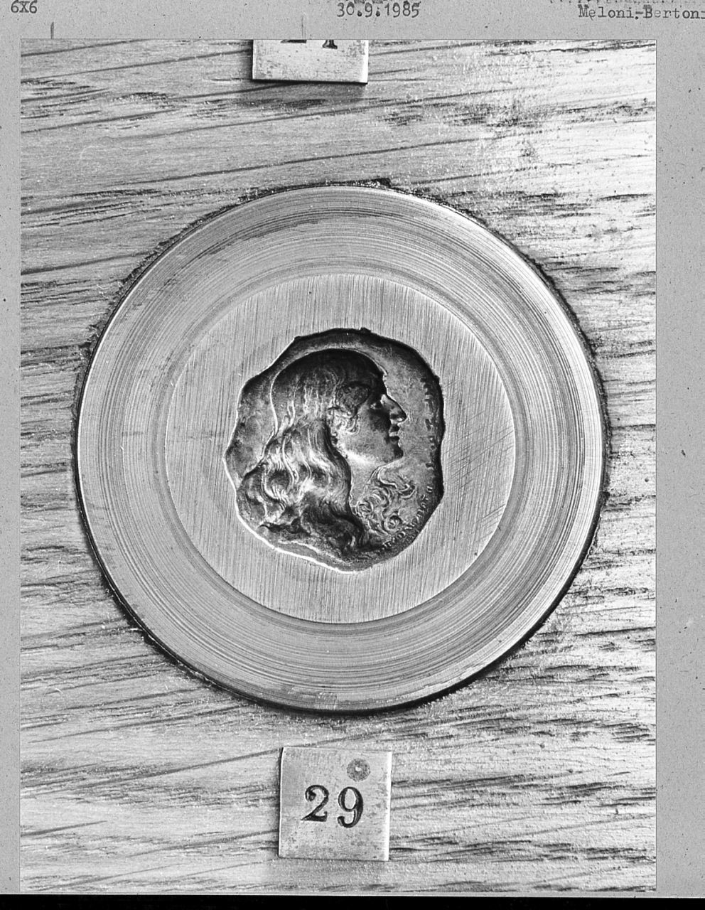 ritratto di Ethel, ritratto di donna (rilievo) di Trentacoste Domenico (sec. XIX)