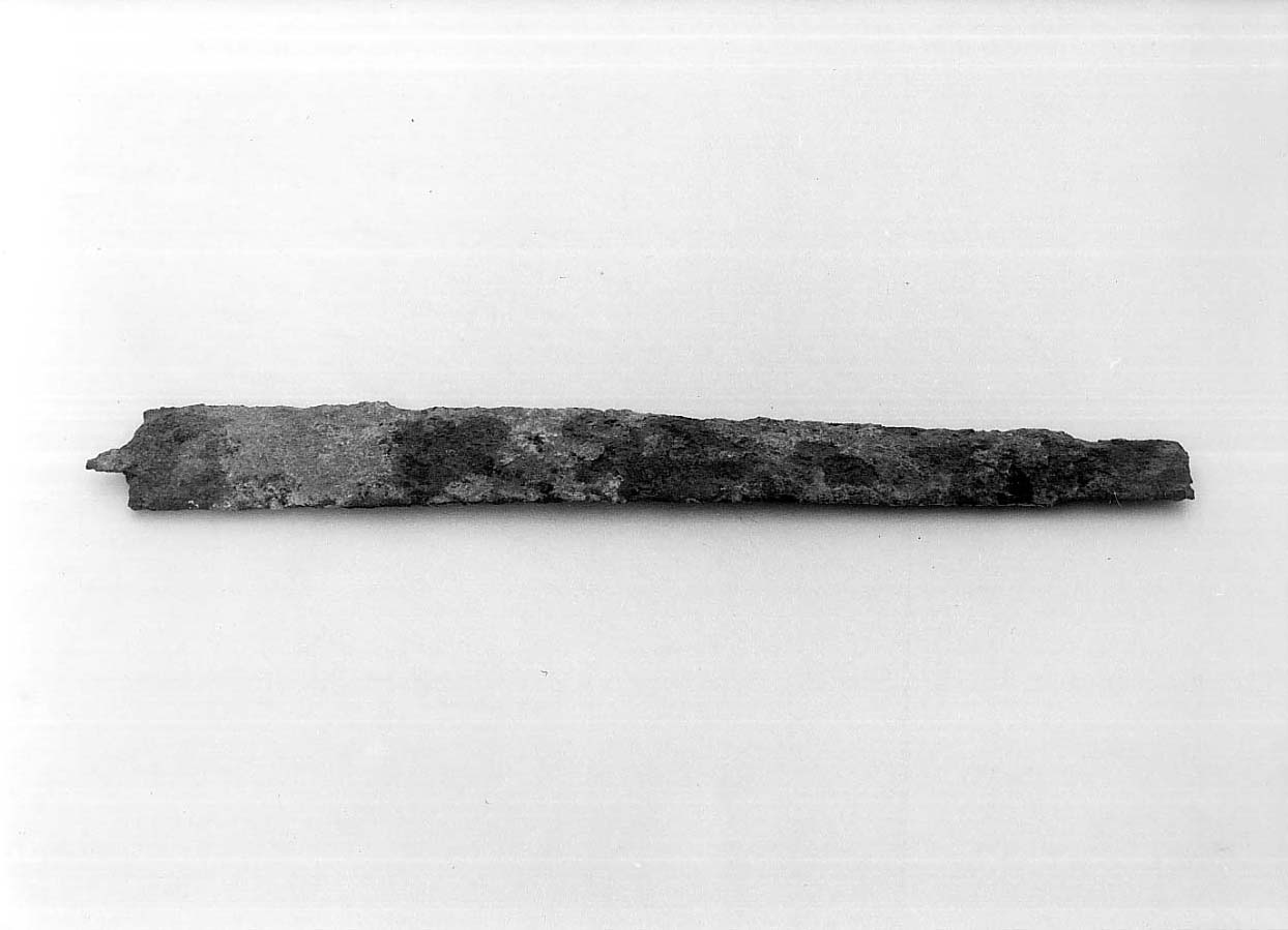 coltello a lama dritta - civiltà picena (età del ferro)