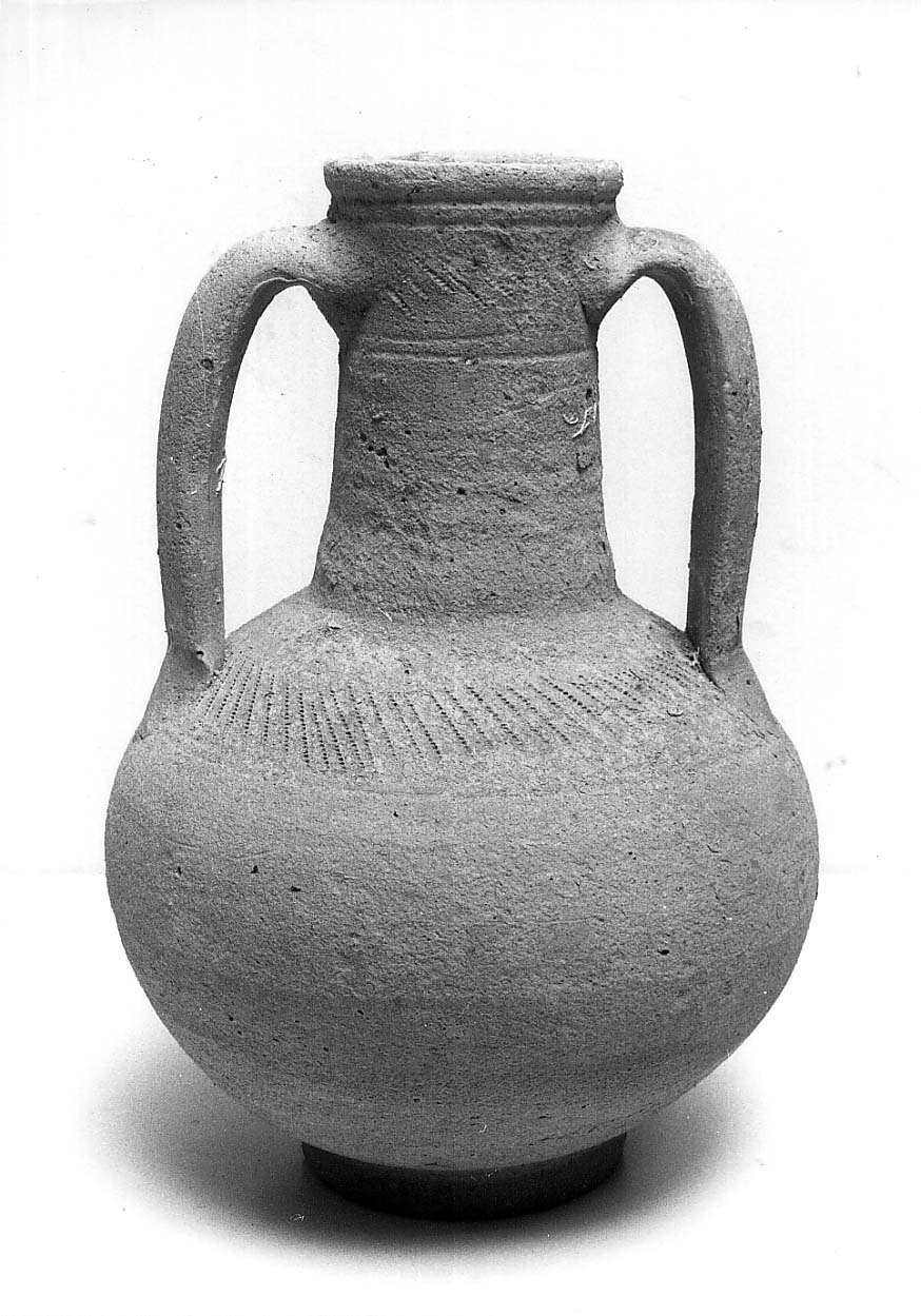 anforetta con setto a filtro traforato - età medievale (secc. XII-XIV d.C)