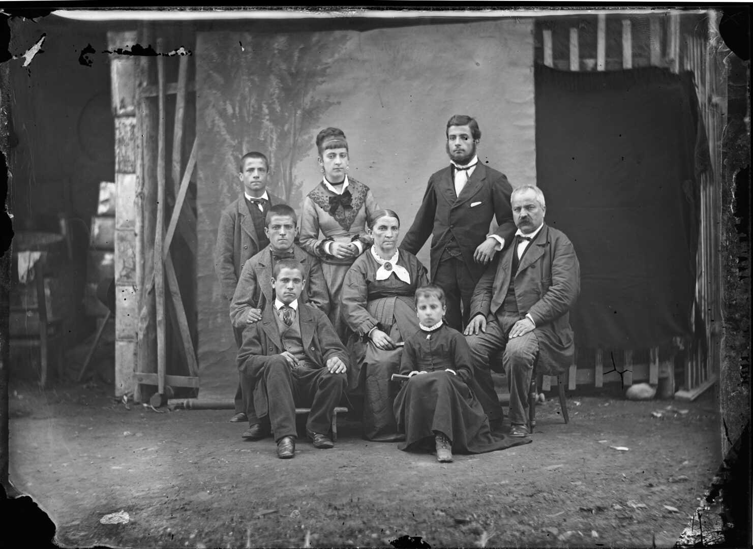 Ritratto di famiglia (Negativo) di Bert, Davide (Terzo quarto XIX)