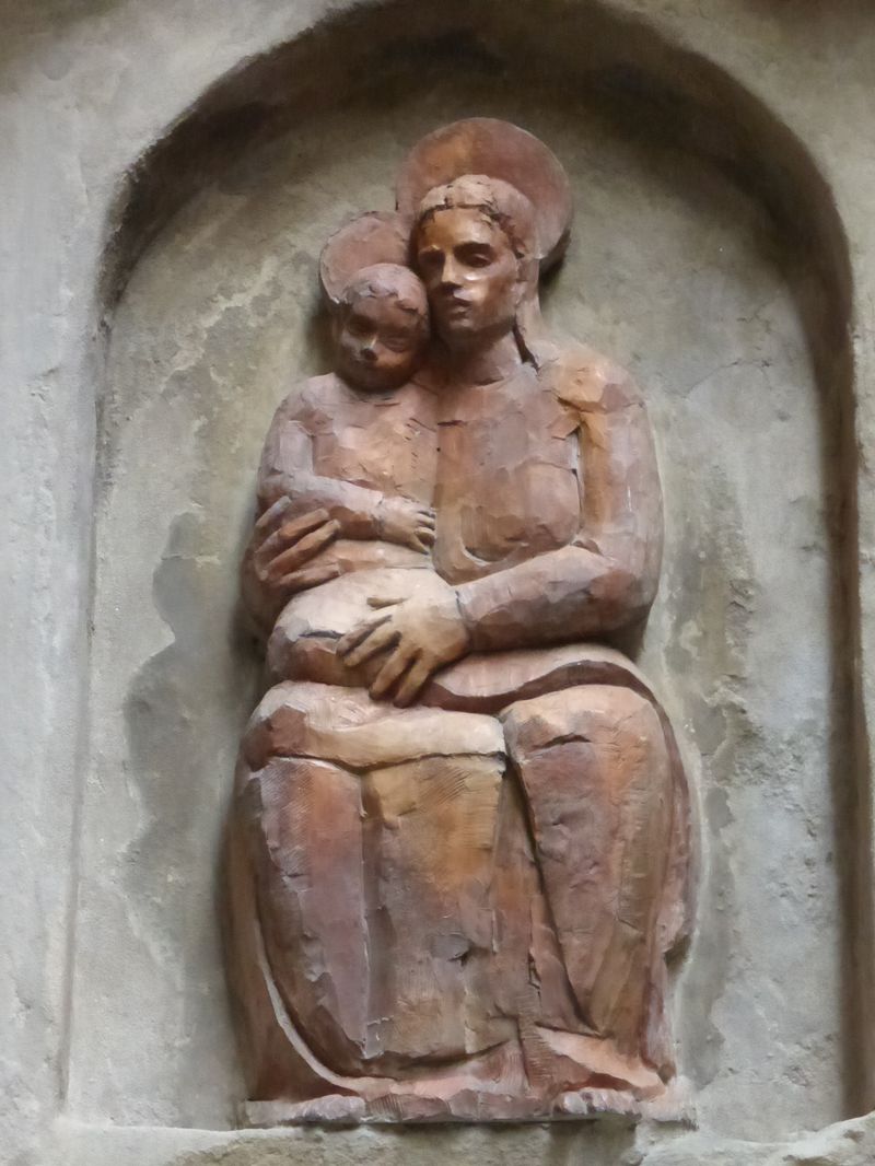 Madonna con Bambino (rilievo) - ambito fiorentino (metà sec. XX)