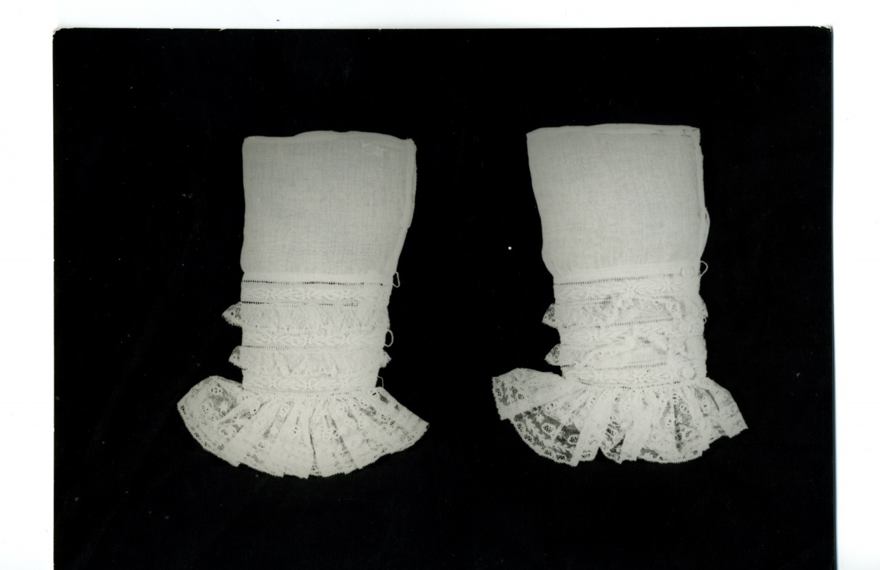 manica, coppia - manifattura francese (ultimo quarto sec. XIX)