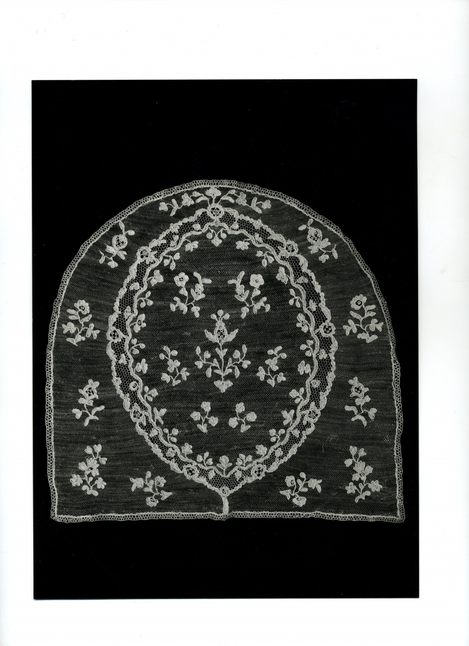 cuffia, elemento d'insieme - manifattura di Alençon (sec. XVIII)