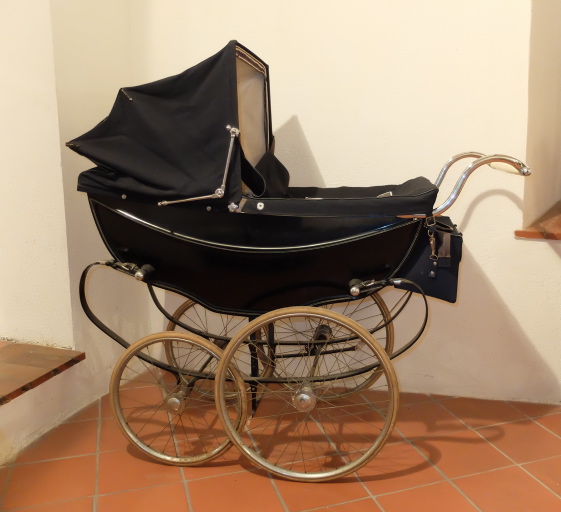 carrozzina - produzione italiana