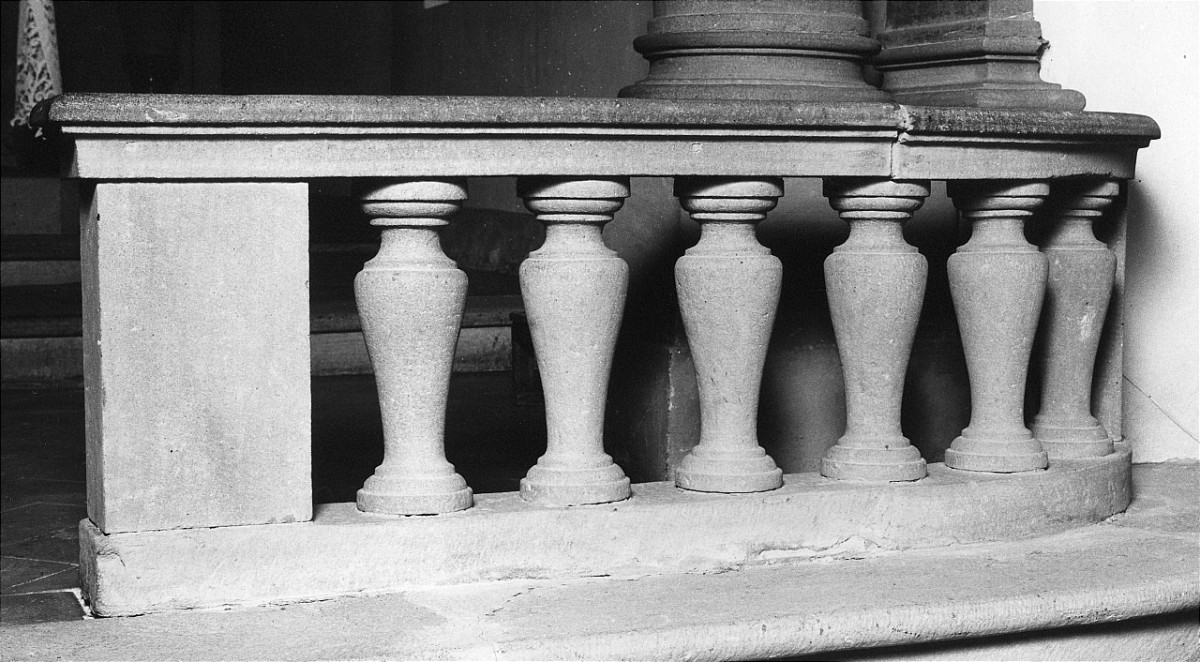 balaustrata di altare, serie - bottega toscana (inizio sec. XVIII)