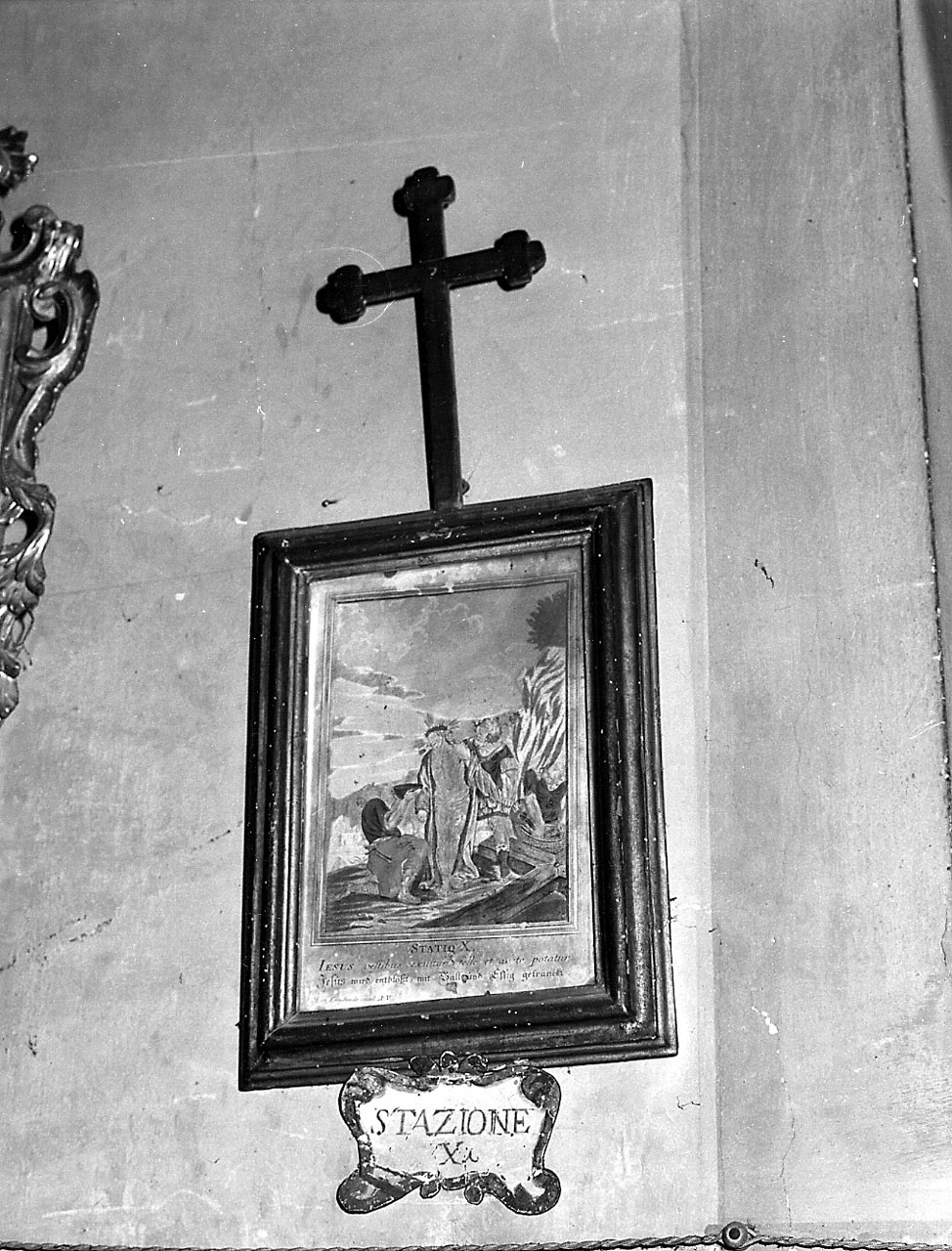 stazione X: Gesù spogliato e abbeverato di fiele (stampa colorata a mano) - ambito tedesco (primo quarto sec. XVIII)