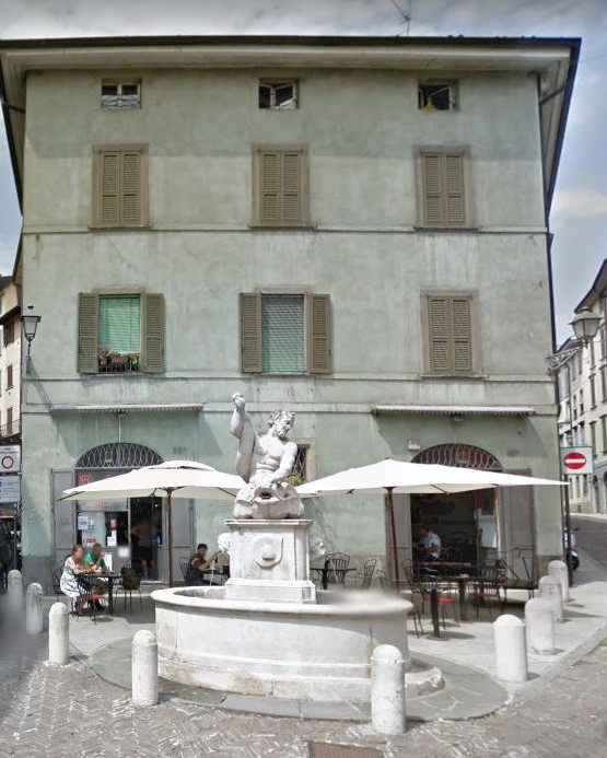 Fontana del Delfino (fontana) - Bergamo (BG) 