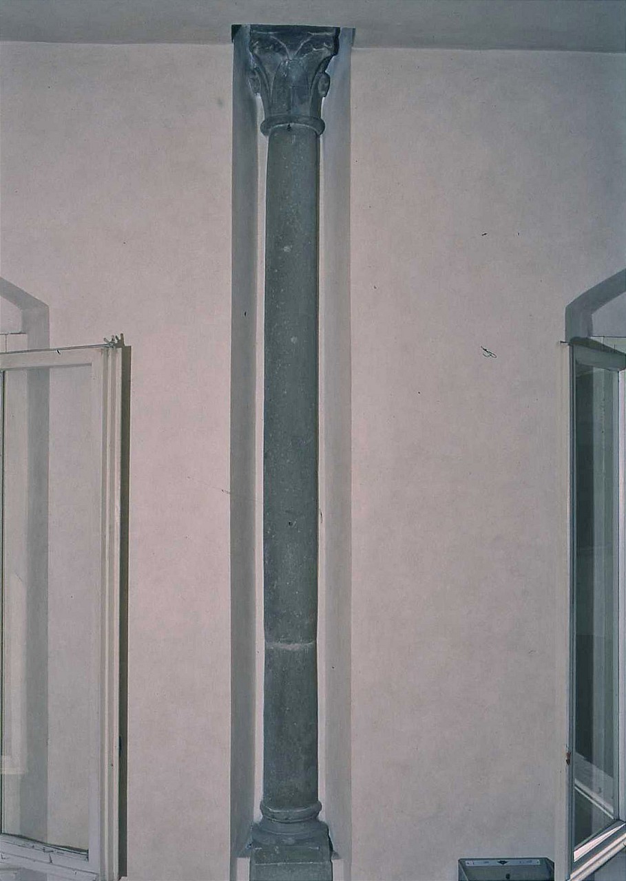 capitello di colonna - bottega fiorentina (primo quarto sec. XV)