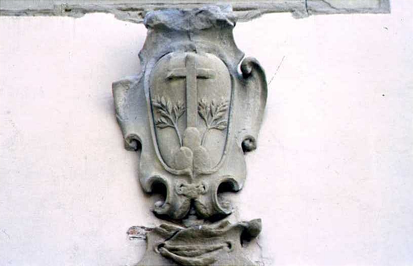 stemma dell'Ordine olivetano (rilievo, elemento d'insieme) - bottega fiorentina (secc. XVI/ XVII)