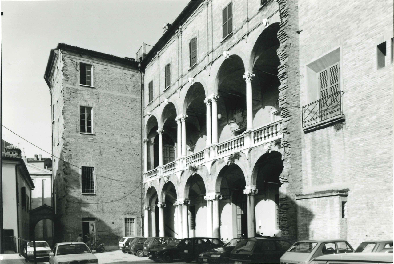 Palazzo Ghini (palazzo, ecclesiastico) - Cesena (FC)  <br>Condizioni d'uso: <a class='link-esterno' href='https://docs.italia.it/italia/icdp/icdp-pnd-circolazione-riuso-docs/it/v1.0-giugno-2022/testo-etichetta-BCS.html' target='_bcs'>Beni Culturali Standard (BCS)</a>