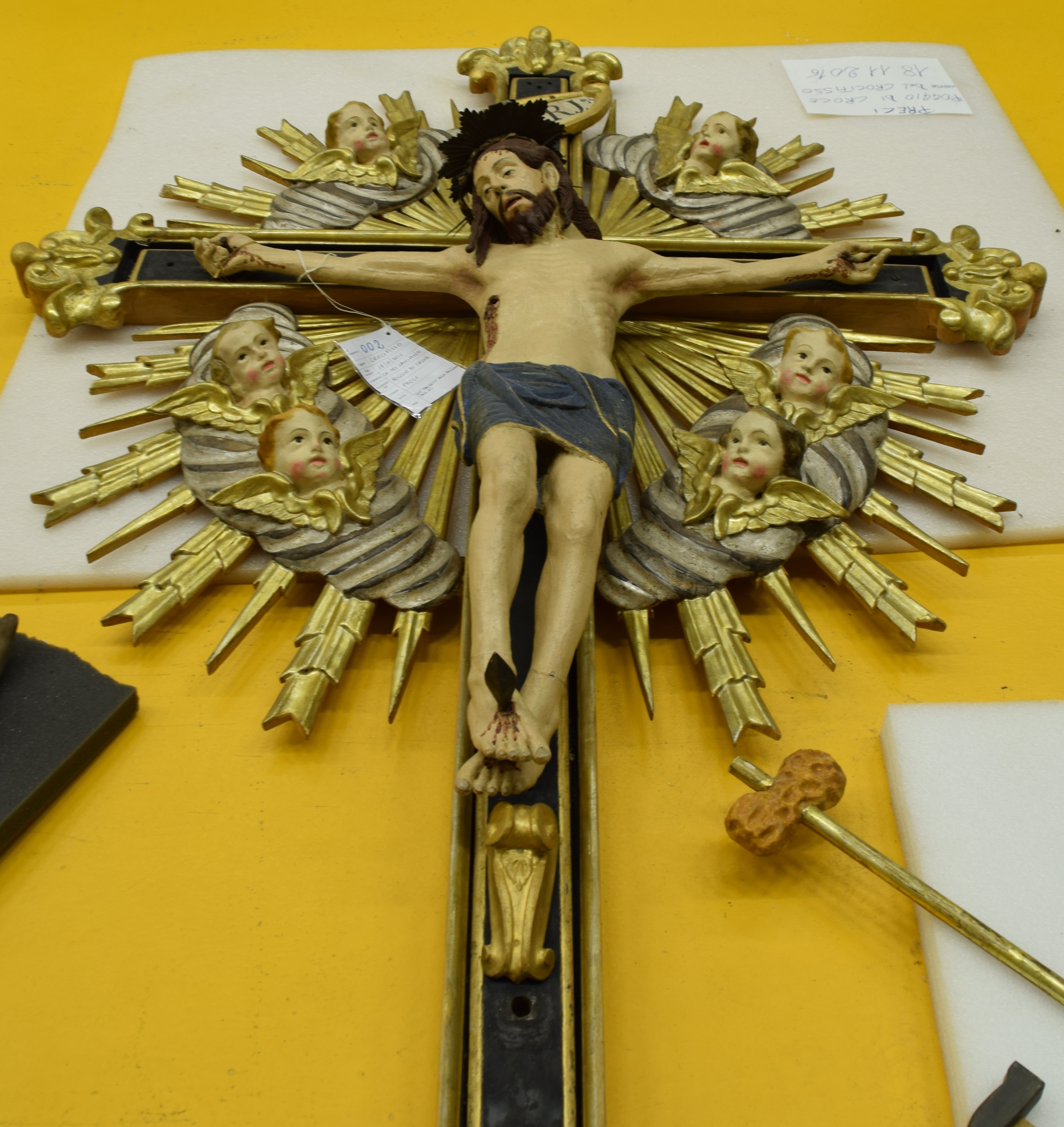 Cristo Crocifisso e strumenti della Passione (scultura - scultura lignea policroma, opera isolata) di Giovanni Teutonico (bottega) - ambito tedesco (fine XV)