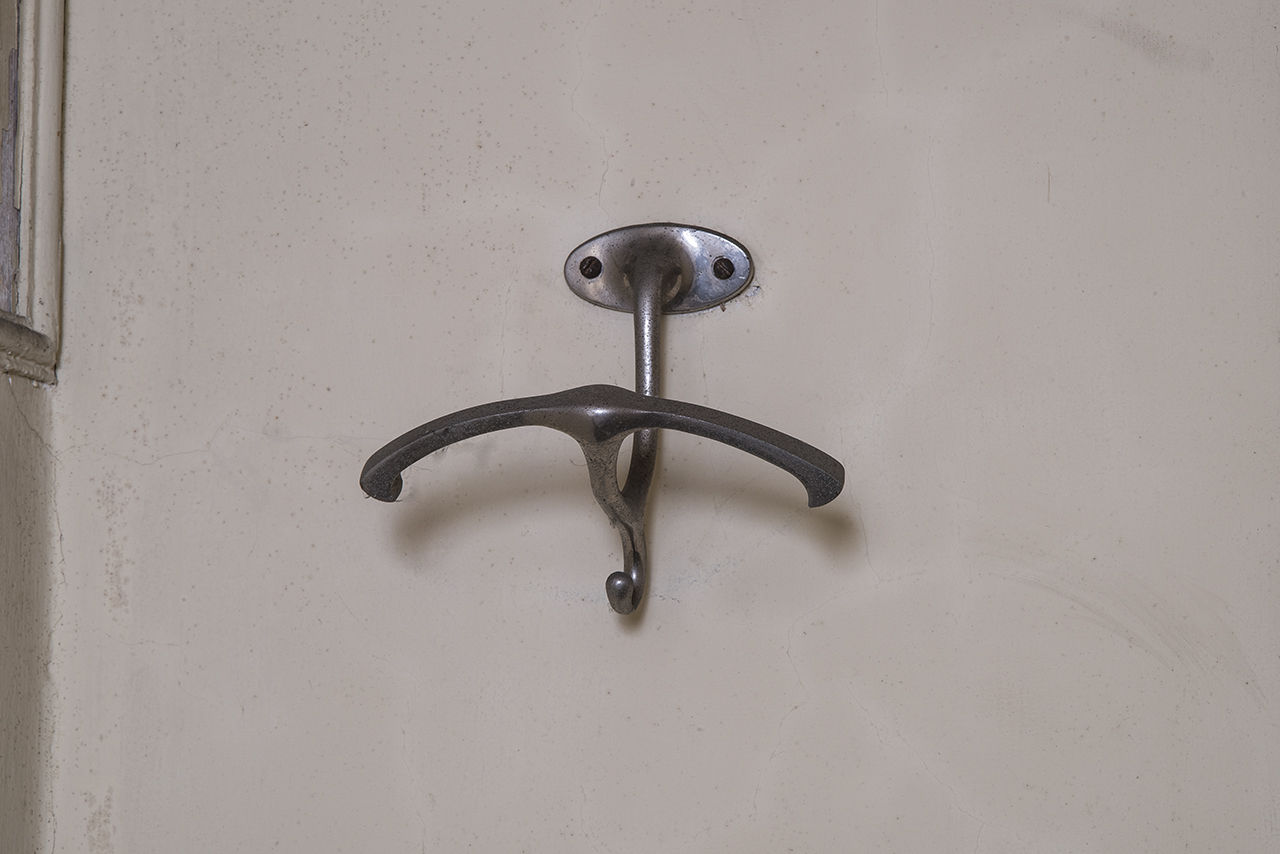 soggetto assente (porta abiti, opera isolata) - ambito piemontese (prima metà XX)