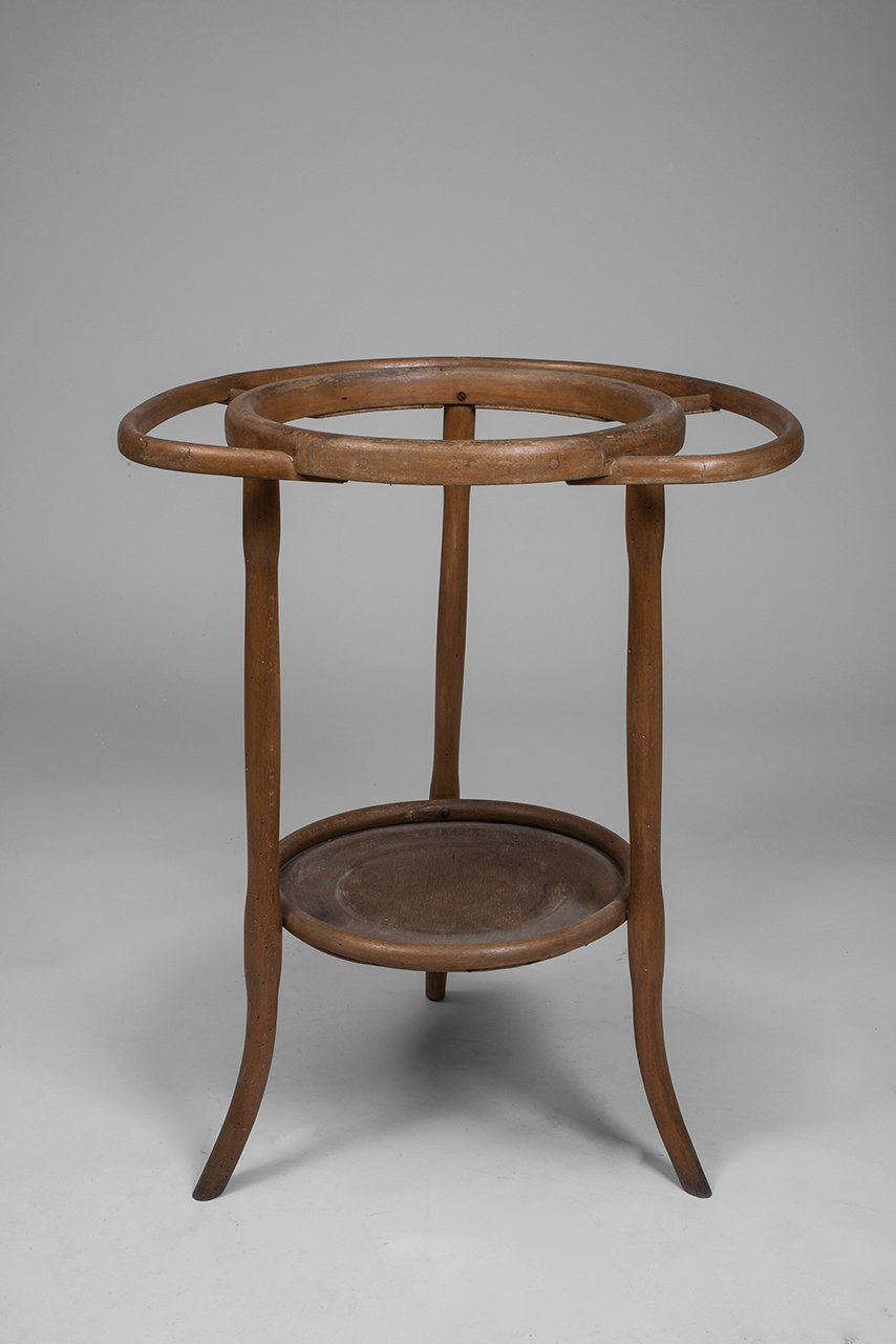 soggetto assente (portacatino, opera isolata) di Thonet (officina) - ambito viennese (primo quarto XX)