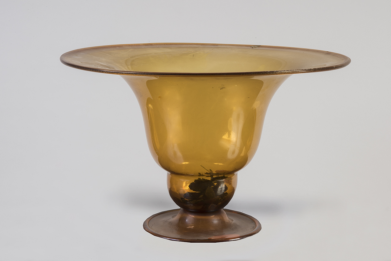 soggetto assente (coppa, opera isolata) - ambito veneziano (secondo quarto XX)