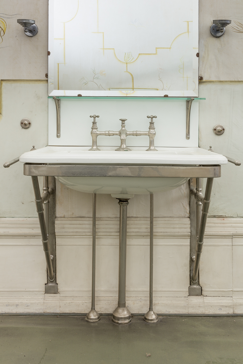 lavabo, opera isolata di Martelli, Fioravante (maniera) - ambito lombardo (prima metà secolo XX)