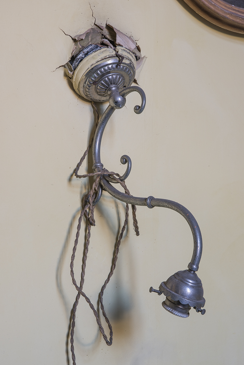 soggetto assente (applique, serie) - ambito italiano (primo quarto sec. XX)