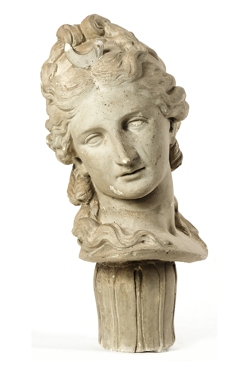 figura femminile (testa, opera isolata) - ambito piemontese (metà/ metà XVIII/ XIX)