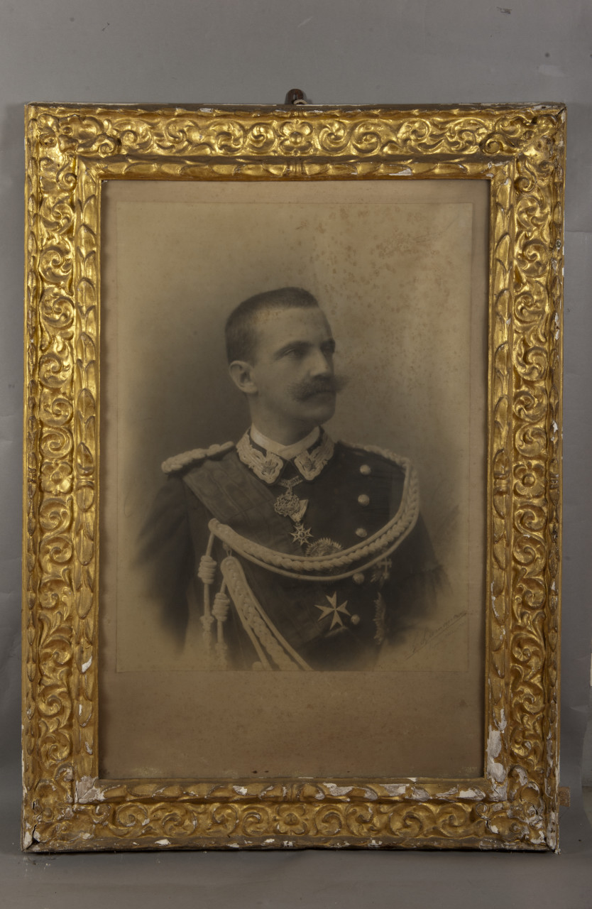 ritratto di Vittorio Emanuele III di Savoia (fotografia, opera isolata) di Lamarra, Luigi (inizio XX)