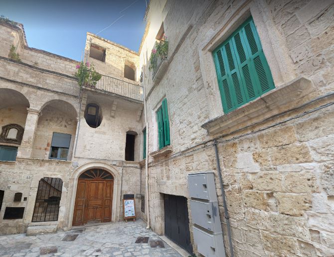 [Casa in Vico Porto Ragusa, 7, 9, 11] (casa) - Polignano a Mare (BA) 