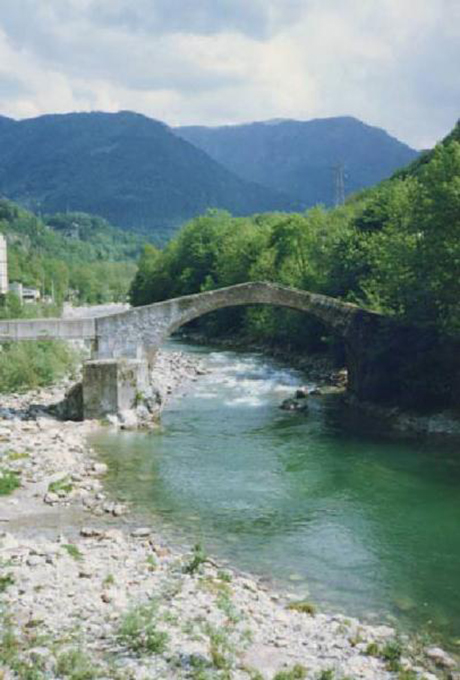 Ponte delle capre sul fiume Brembo (ponte) - Lenna (BG) 