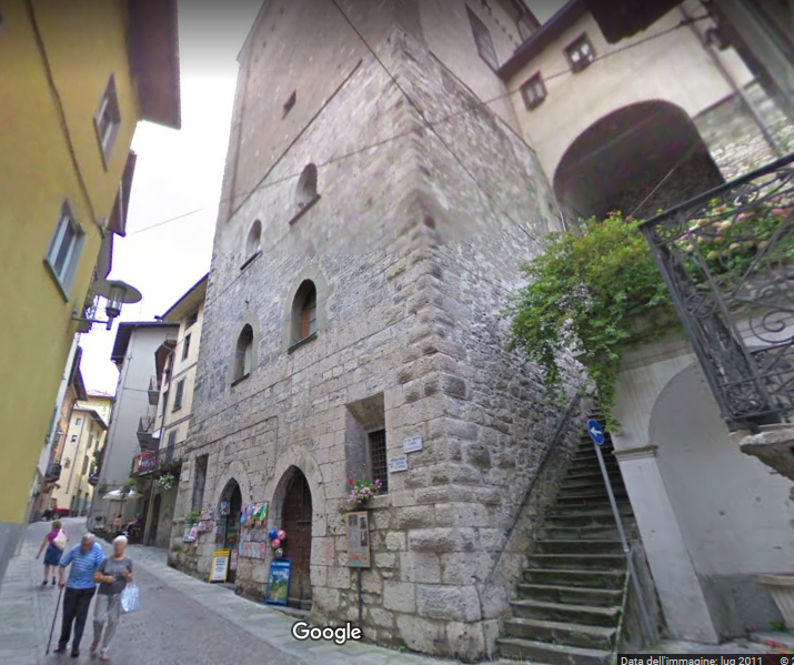 Torre Söca annessa all'abside di S. Giorgio (torre) - Lovere (BG) 