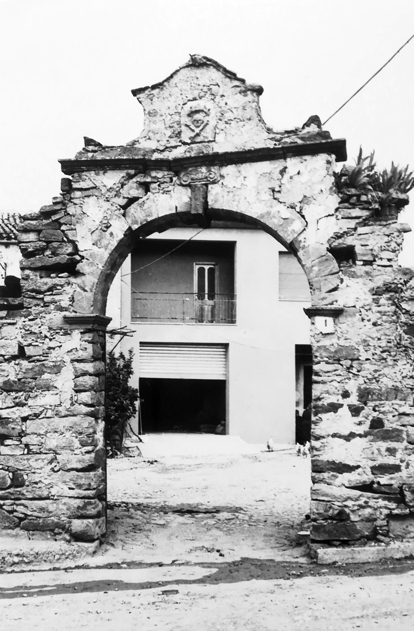Portale aragonese (portale) - Orroli (NU) 