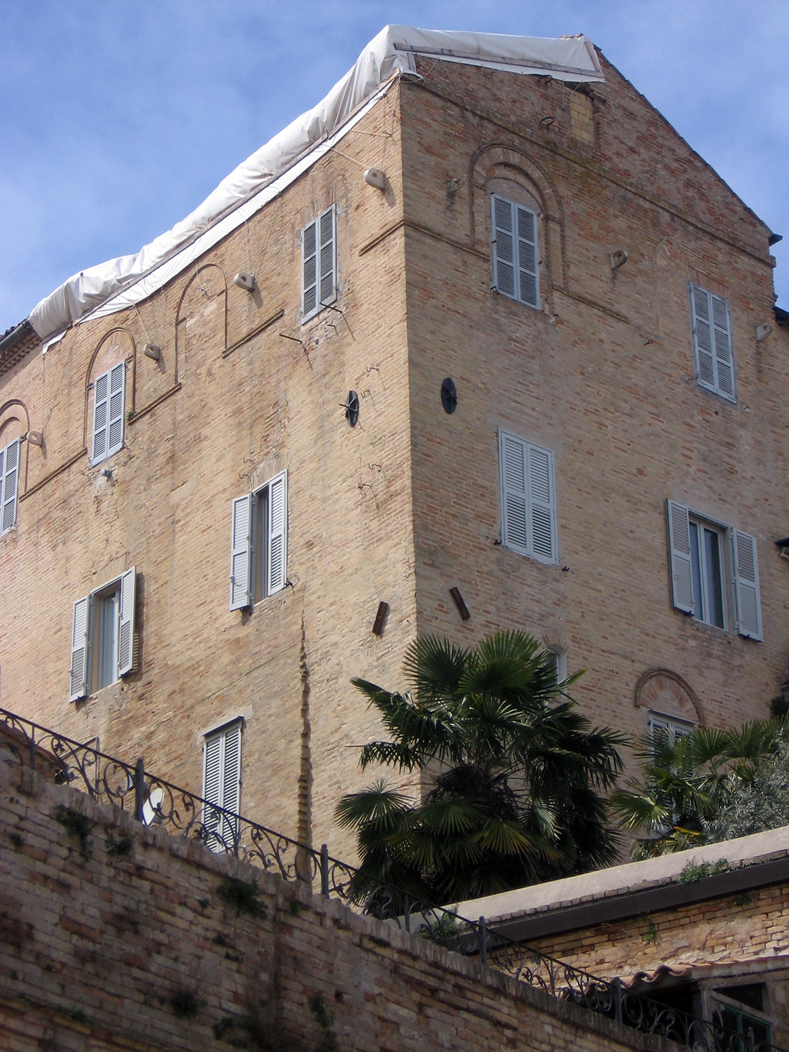 Palazzo Monelli (palazzo, privato) - Fermo (FM) 