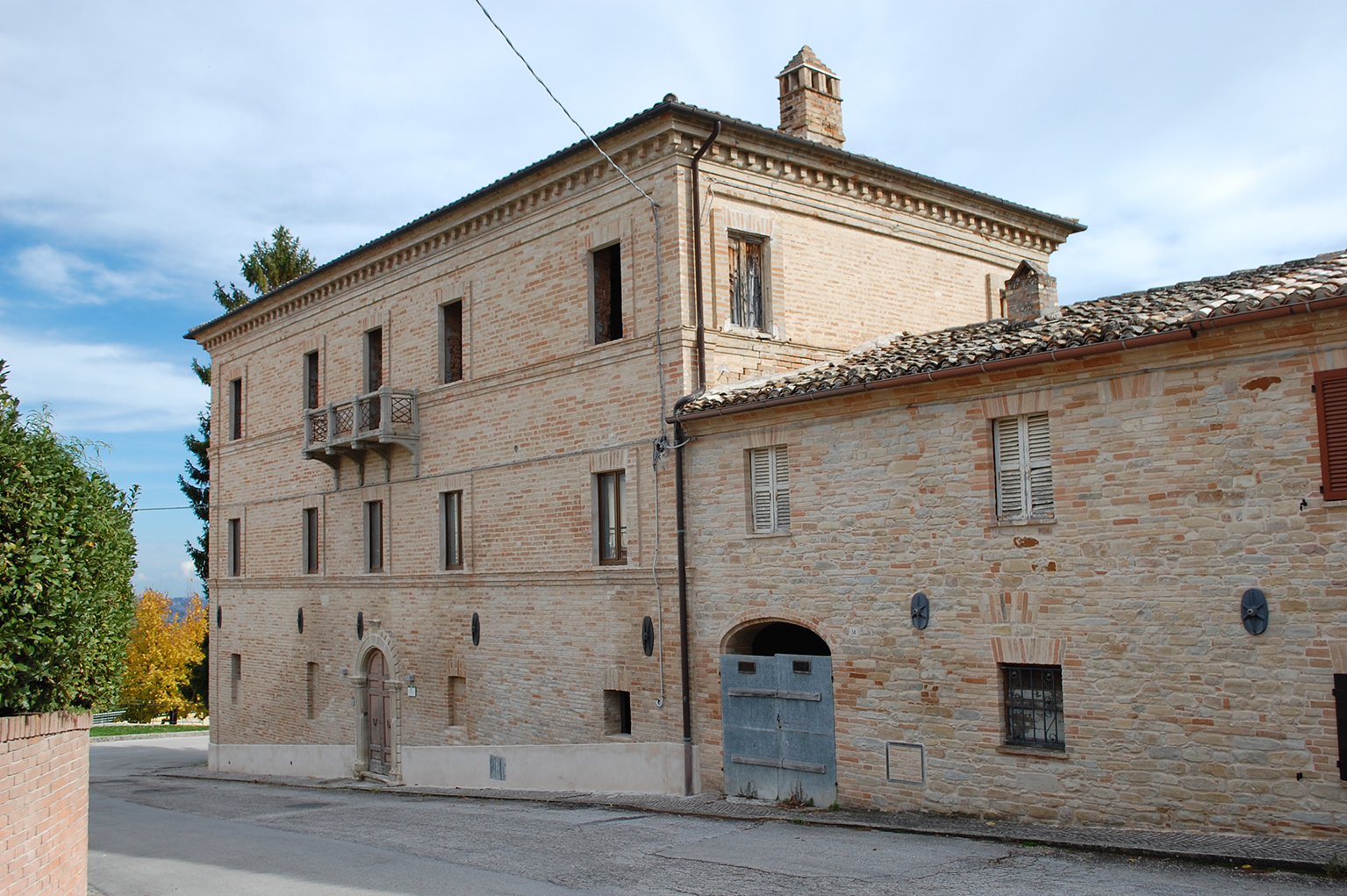 Palazzo ex Marcucci (palazzo, signorile) - Monteleone di Fermo (FM) 