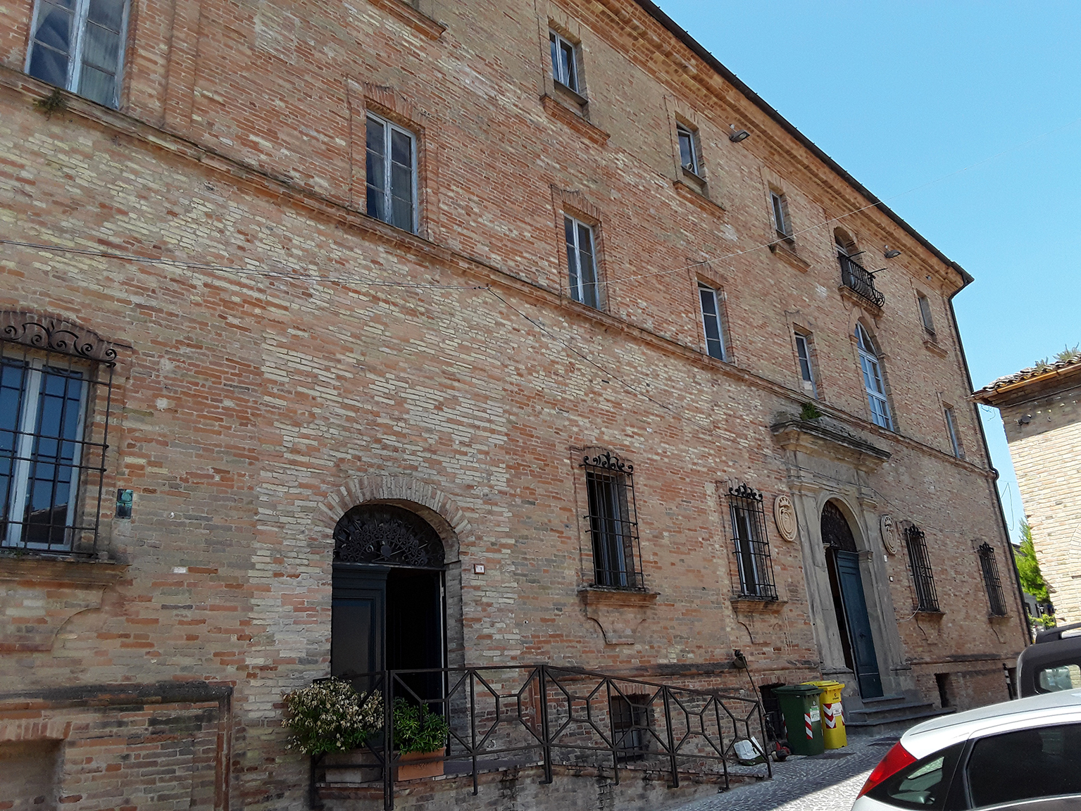 Complesso agostiniano-Palazzo comunale (palazzo, comunale) - Montecosaro (MC) 