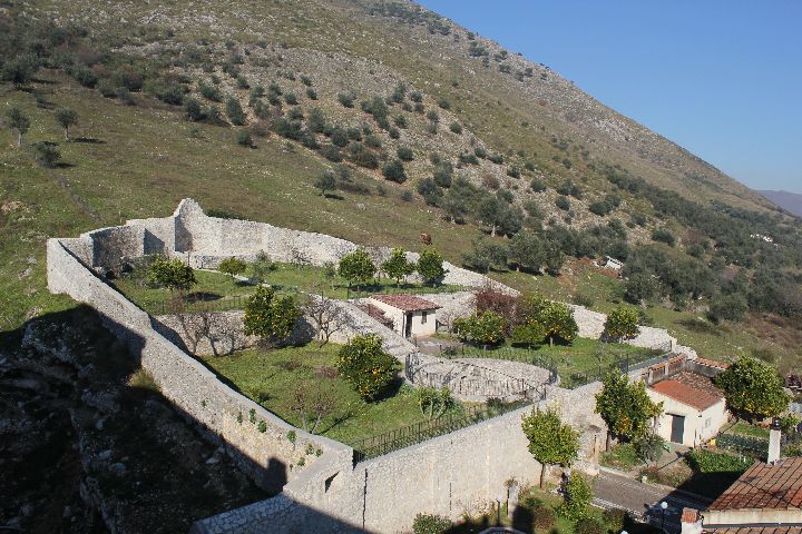 Giardino di Castello Pandone (giardino, all'italiana), Giardino Ricamato - Venafro (IS) 
