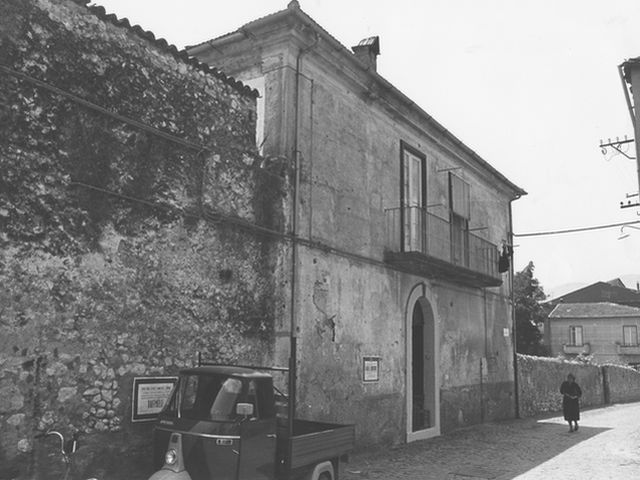 Palazzo De Sanctis - Giannini (palazzo, plurifamiliare) - Venafro (IS) 