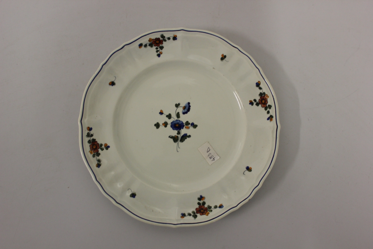 piatto circolare - ambito friulano (prima metà sec. XX)