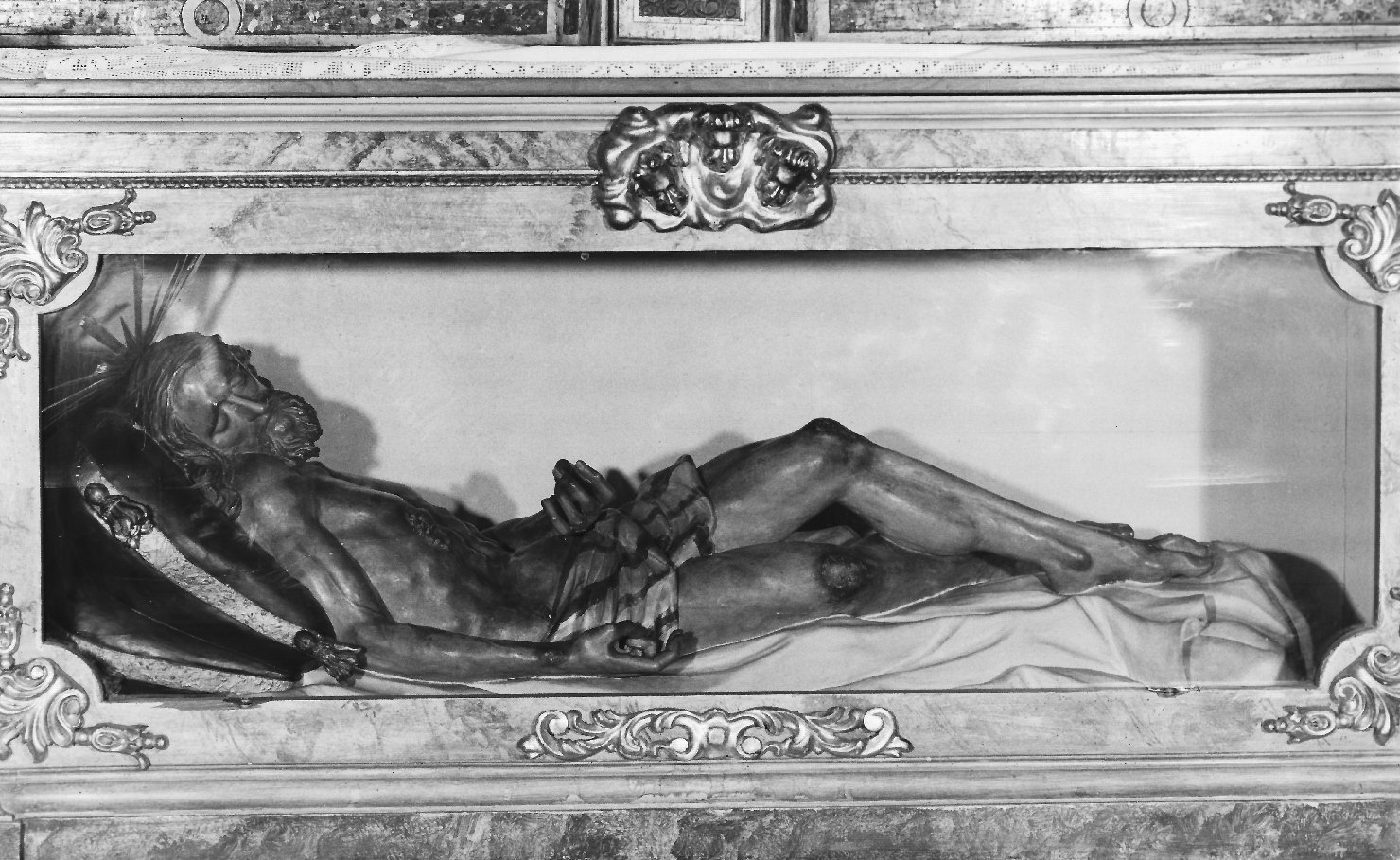 Cristo deposto (scultura, elemento d'insieme) - bottega Fantoni di Rovetta (sec. XVIII)