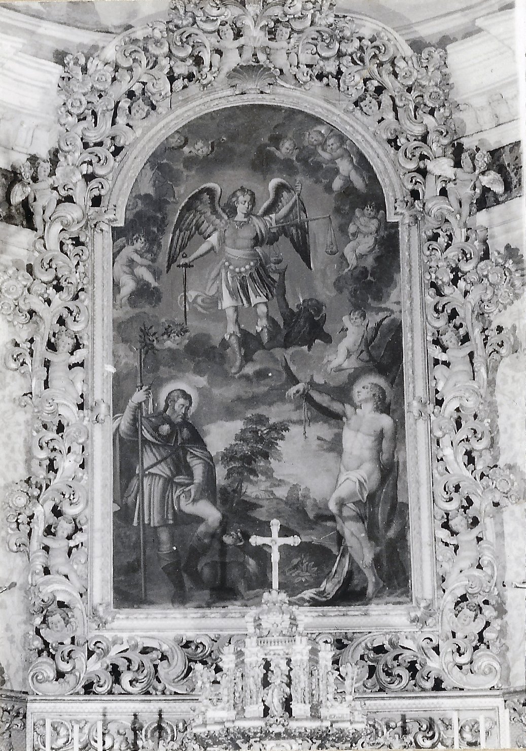 angeli e cherubini (cornice, elemento d'insieme) - bottega dei Boscaì (Pialorsi di Levrange) (primo quarto sec. XVIII)