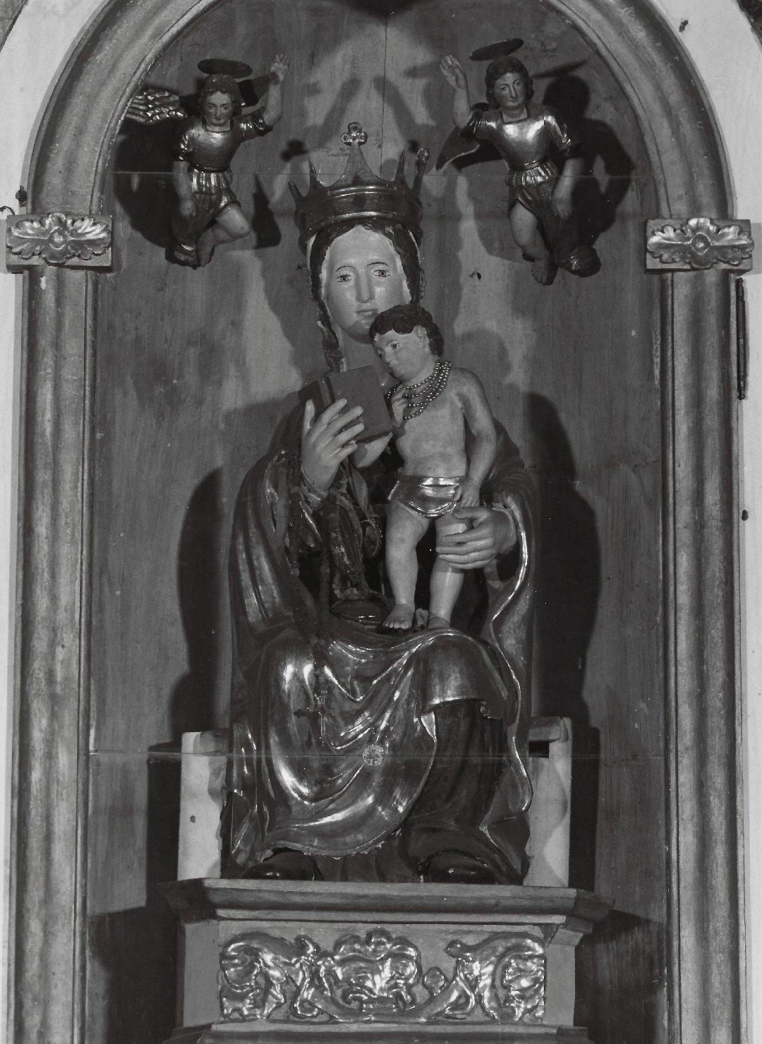 Madonna con Bambino e angeli (scultura) - manifattura della Valcamonica (sec. XVI)