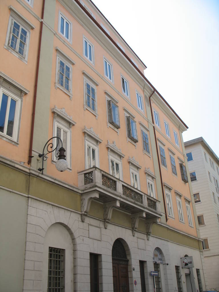 Casa Dubbane (casa) - Trieste (TS)  (XIX)