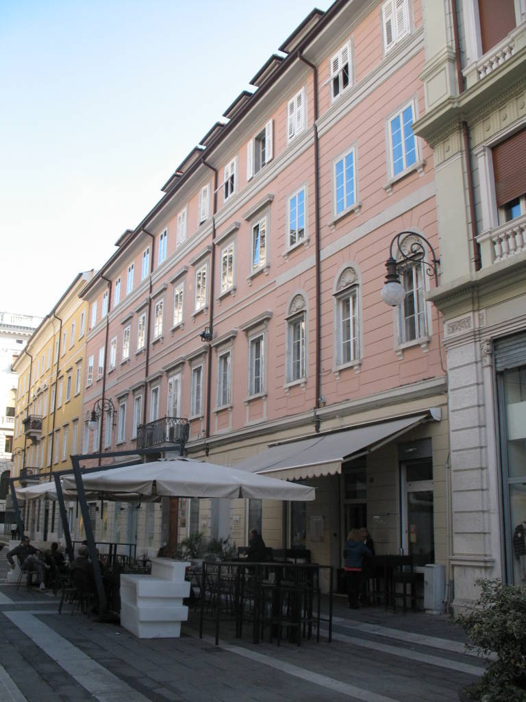 casa - Trieste (TS)  (XIX)