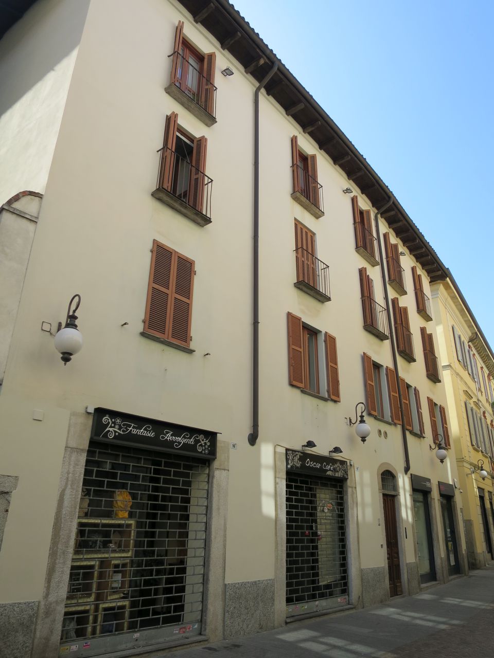 caseggiato in corso Felice Cavallotti 14B, 16, 16A (caseggiato) - Novara (NO)  (XVII; XVIII; XVIII; XIX; XIX; XIX; XIX; XIX; XIX; XIX; XIX; XIX; XIX; XIX; XIX; XX; XX)