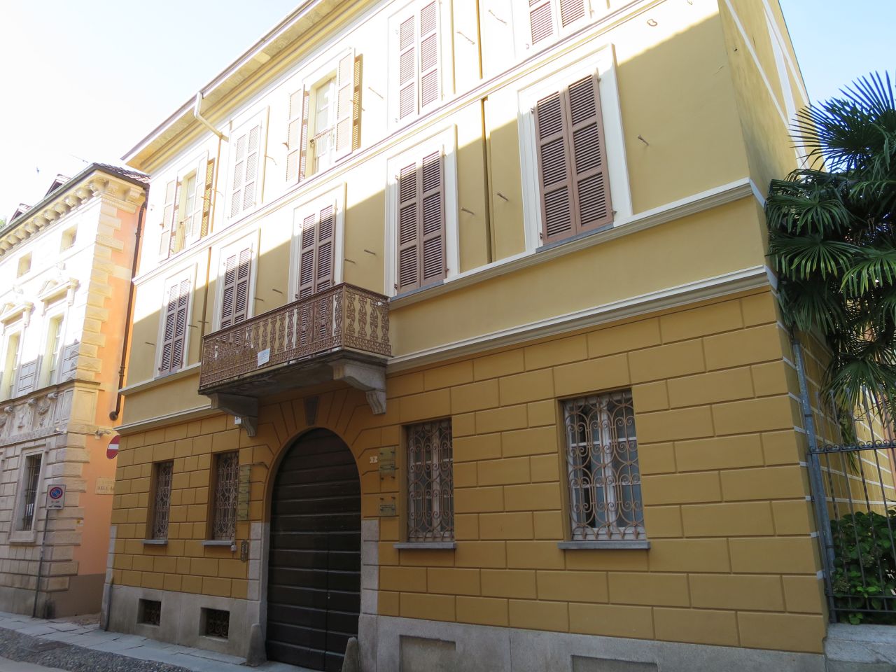 casa in via Canobio 7 (casa) - Novara (NO)  (XVI; XVIII; XIX; XIX; XIX; XIX; XIX; XIX; XIX; XIX; XIX; XIX; XIX; XIX; XX; XX; XX)